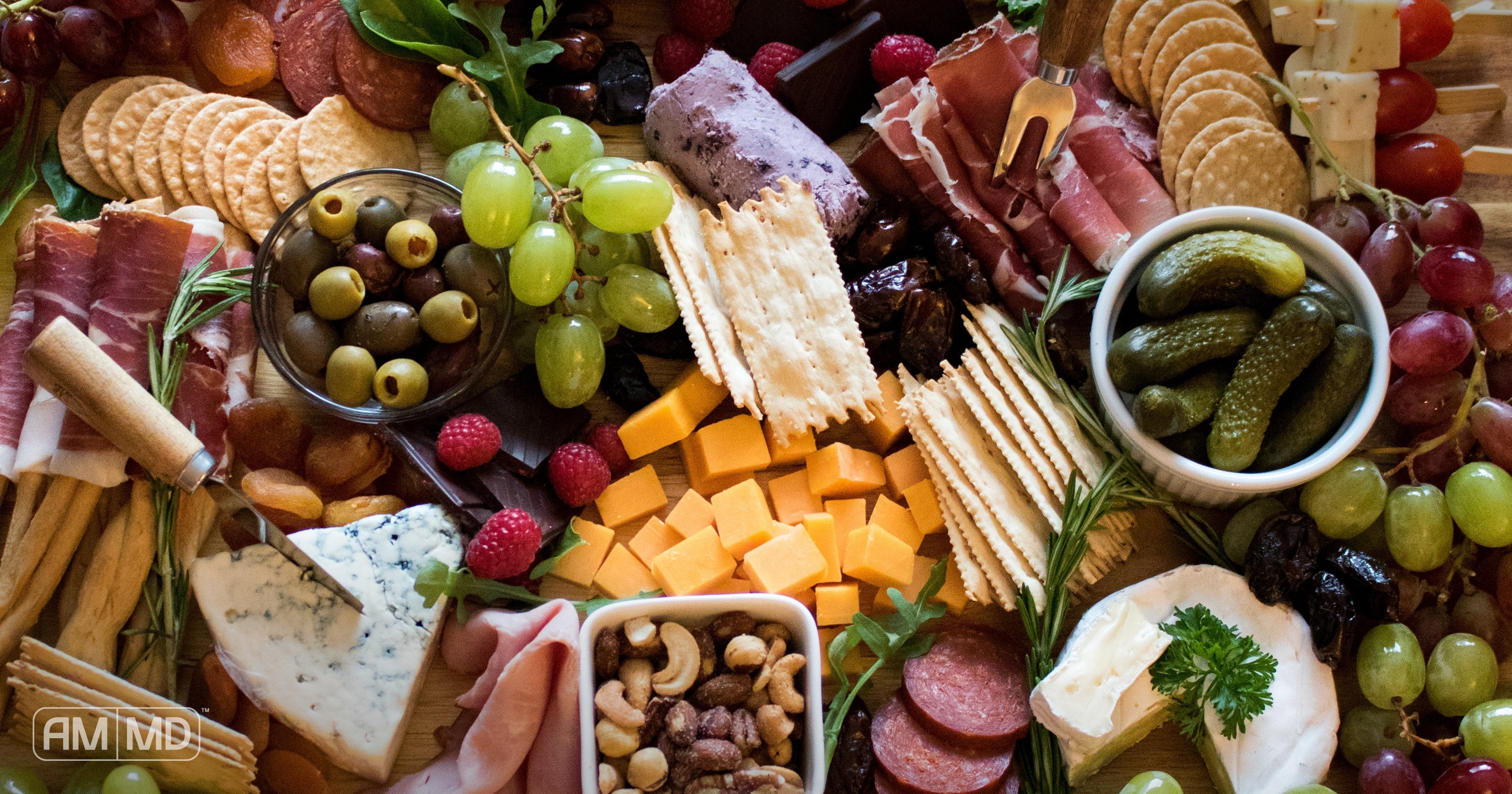 Charcuterie board - Histamine Intolerance: All You Need to Know - AMMD™