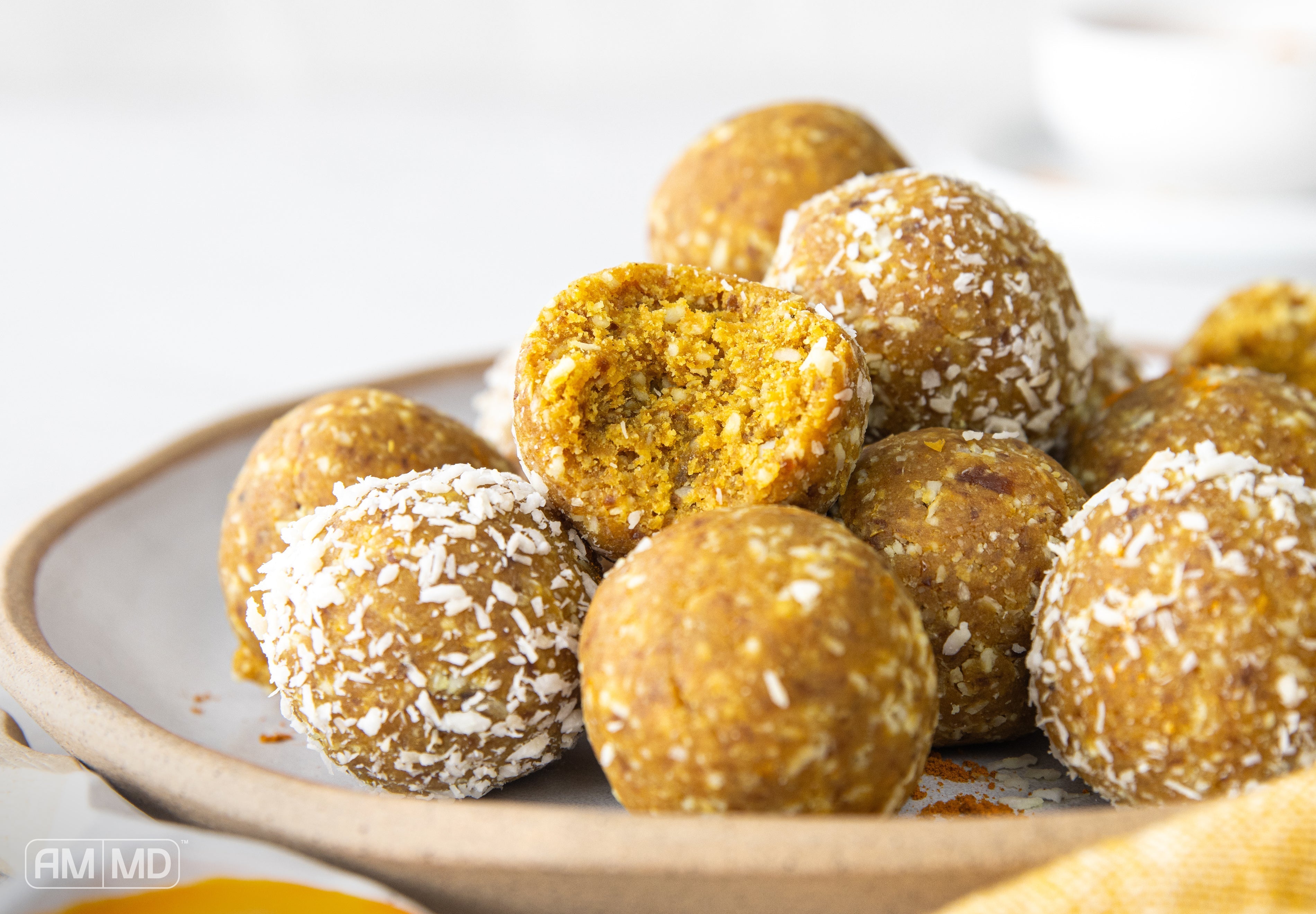 Plate of Liposomal Turmeric Bites - AMMD™